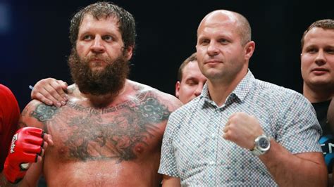 Alexander Emelianenko debuta en el Box | Superluchas