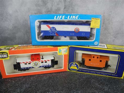 Lot of 3 "HO" Scale Train Cars - GC5 Auctions