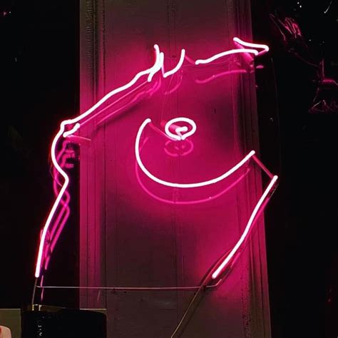 Pin by Carrie Simpson on Neon Cool | Neon signs, Neon sign art, Neon