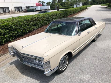 1967 Chrysler Imperial | Orlando Classic Cars