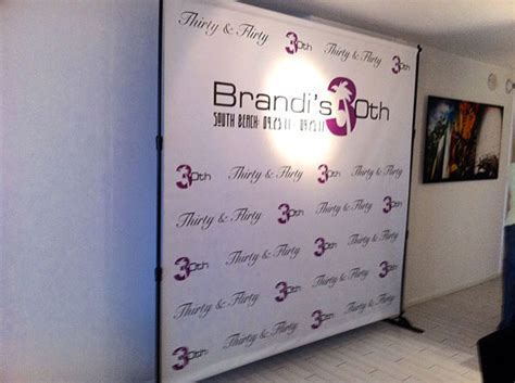 Step and Repeat Miami Banner Printing | Step and Repeat Miami Backwall Printing | Step and ...