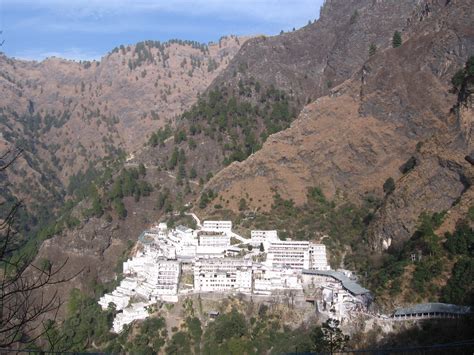 File:Vaishno Devi Bhawan 2.jpg - Wikimedia Commons