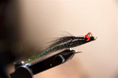 How To Tie A Clouser Minnow (Step-By-Step With Video) - Into Fly Fishing