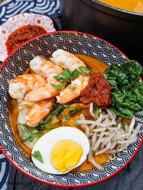 The ULTIMATE Singapore Laksa Recipe - Nomadette