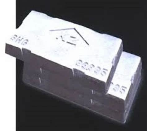 100% Zinc Metal Ingot, Grade Standard: Industrial at Rs 250/kg in Mumbai