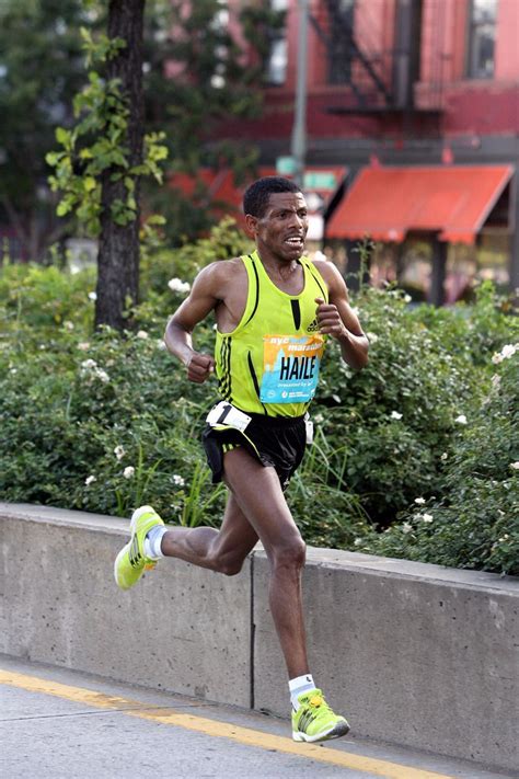 Haile Gebrselassie | Long distance running tips, Running, Long distance ...