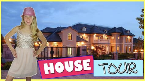 Jojo Siwa House Tour - See inside JoJo Siwa's insane new house with its own '7-Eleven' station ...