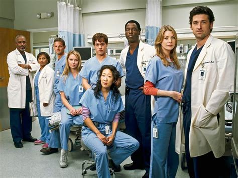 Grey's Season 1 Cast Photo - Grey's Anatomy - TV Fanatic