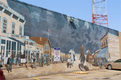 Murals Of Moose Jaw, Saskatchewan | Destinations Detours and Dreams