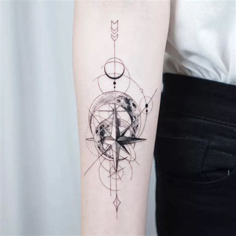 Captivating Compass Tattoo Ideas for Everybody - TopTatts