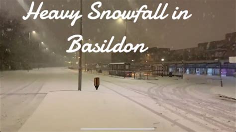 Heavy Snowfall in Basildon, Essex - YouTube