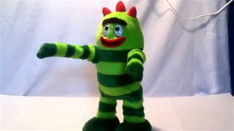 Yo Gabba Gabba Brobee Dance