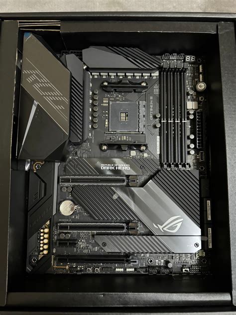 ASUS ROG CROSSHAIR VIII DARK HERO ของใหม่ ครบกล่อง - Overclockzone.com ...