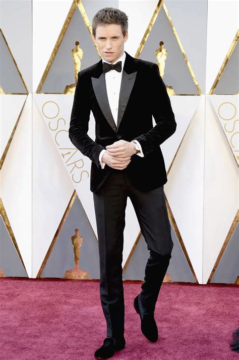 The 10 Best-Dressed Men at the Oscars | Best dressed man, Tuxedo for men, Black suit wedding