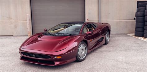 This Rare Jaguar XJ220 Was Sold For A Record Price