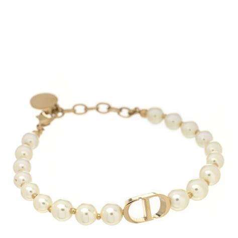 CHRISTIAN DIOR Pearl 30 Montaigne Bracelet Gold 1127003 | FASHIONPHILE