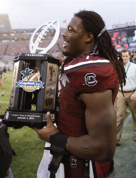 Jadeveon Clowney entering NFL draft