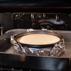 How to Make a Cheesecake Water Bath (Video) (Video) - Sally's Baking ...