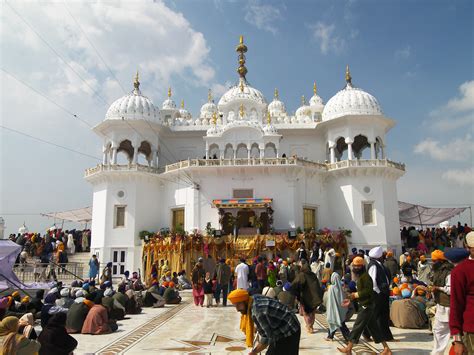 Takht Shri Kesgarh Sahib in Anandpur Sahib Punjab - History