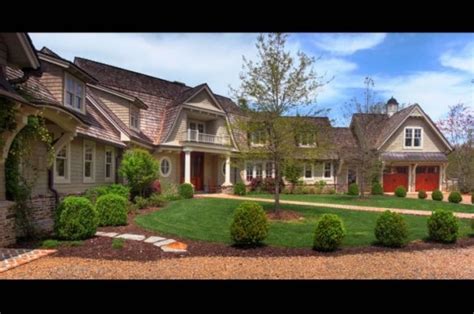 Nick Saban's Lake House on Lake Burton, GA | Luxury homes in london ...