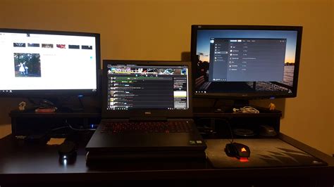 Triple monitor laptop setup anyone? : r/pcmasterrace