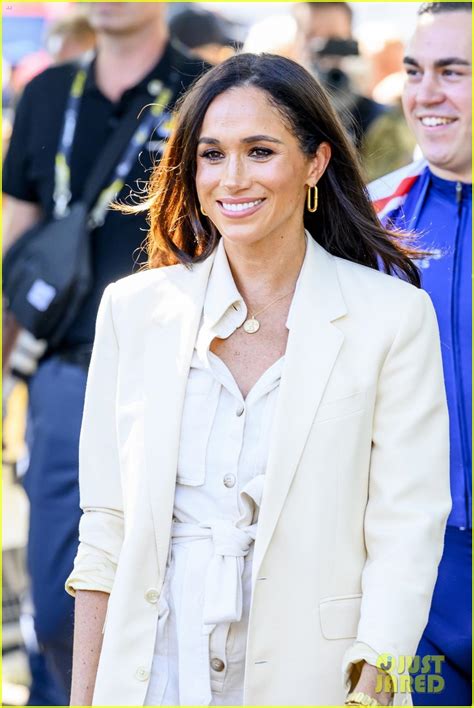 Prince Harry Celebrates 39th Birthday at Invictus Games 2023 with Wife Meghan Markle: Photo ...