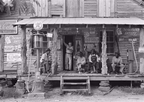 Interesting Pictures of a Country Store on Dirt Road in North Carolina ...