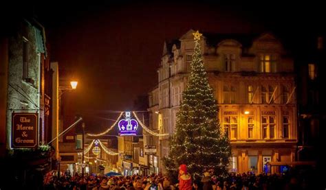 Windsor Christmas Lights Switch on and Lantern Procession - Windsor