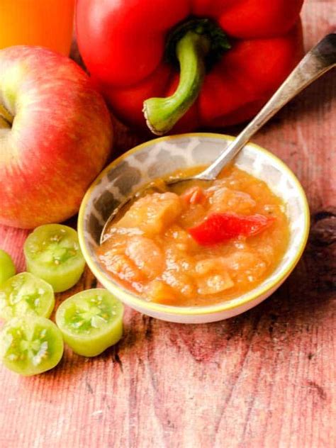 Green Tomato, Apple & Pepper Chutney | Farmersgirl Kitchen