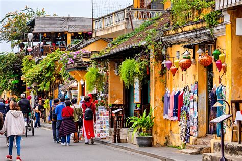 Shopping in Vietnam - Vietnam travel guide - Go Guides