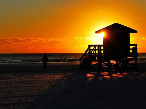 Siesta Beach, The Sand on The Beach is Fine as Talcum Powder ...