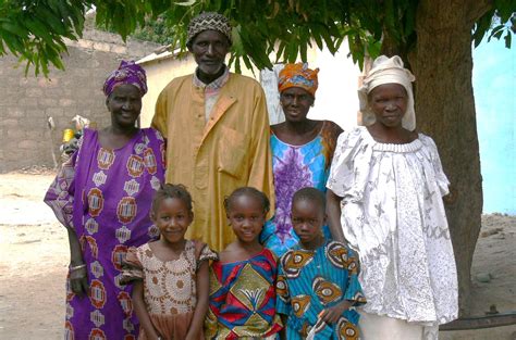 Senegalese fashionistas. | Jolie photo et Senegalaise