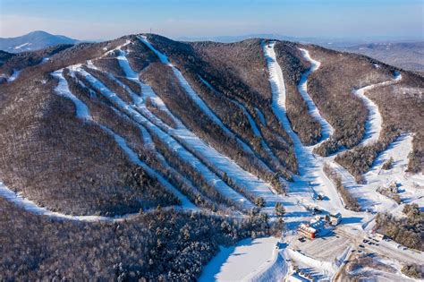 17 Best New Hampshire Ski Resorts For You To Choose From (2024) - OBP