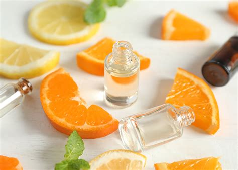 12 Citrus Essential Oil Benefits As Proven by Science | WellMe