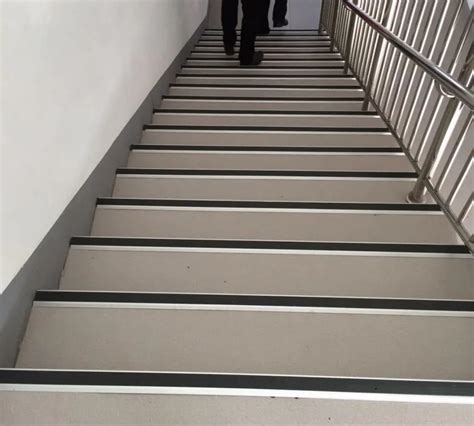 Easy Installation Customized Rubber Stair Treads Residential - Buy ...