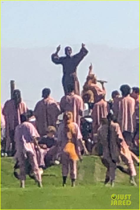 Kanye West Debuts New Song 'Water' During 'Sunday Service' Coachella Set - Watch!: Photo 4275728 ...