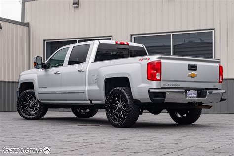 Leveled 2016 Chevrolet Silverado 1500 with 20×9 Fuel Maverick Wheels | Krietz Auto