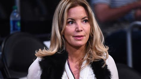 Lakers owner Jeanie Buss discusses signing older players in FA