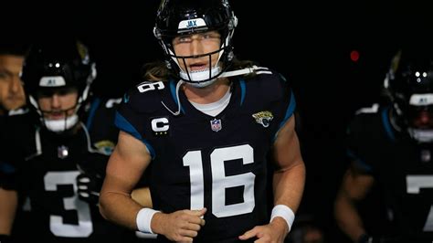 Jaguars QB Trevor Lawrence (ankle) returns to practice