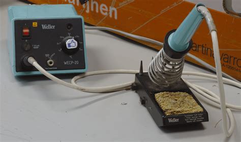 What is Soldering Iron and how to choose them – Analyse A Meter