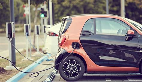 What is smart car? And why is it gaining popularity.