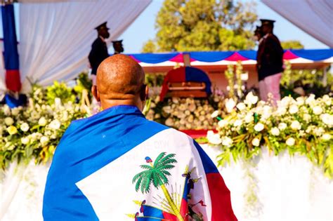 Tension high as Haiti says farewell to slain president - Taipei Times