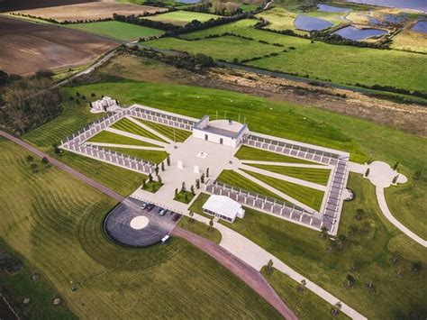 A beautiful tribute to the fallen - British Normandy Memorial, Ver-sur ...