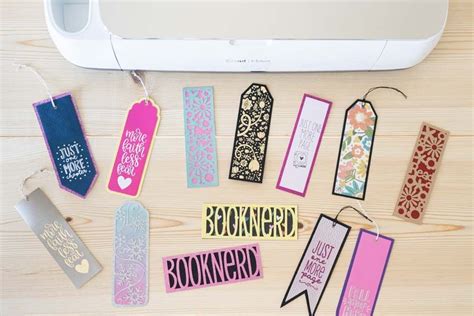 How to Make Bookmarks with your Cricut | Free SVG templates! | How to make bookmarks, Cricut ...