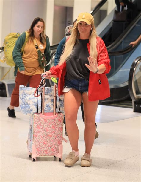 Jamie Lynn Spears - Arrives in Los Angeles 09/07/2023 • CelebMafia