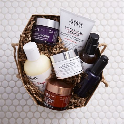 We love a good skincare haul! Kiehl's products are made with the finest natural ingredients to ...