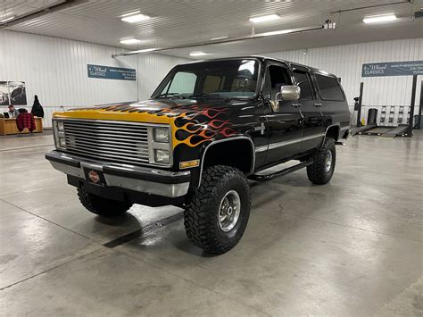 1988 Chevrolet Suburban | 4-Wheel Classics/Classic Car, Truck, and SUV Sales