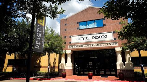 DeSoto mayor and council candidates discuss priorities during forum