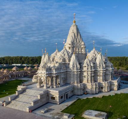 BAPS Swaminarayan Akshardham | VisitNJ.org