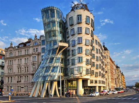Frank Gehry's spectacular architecture | The Cultural Critic